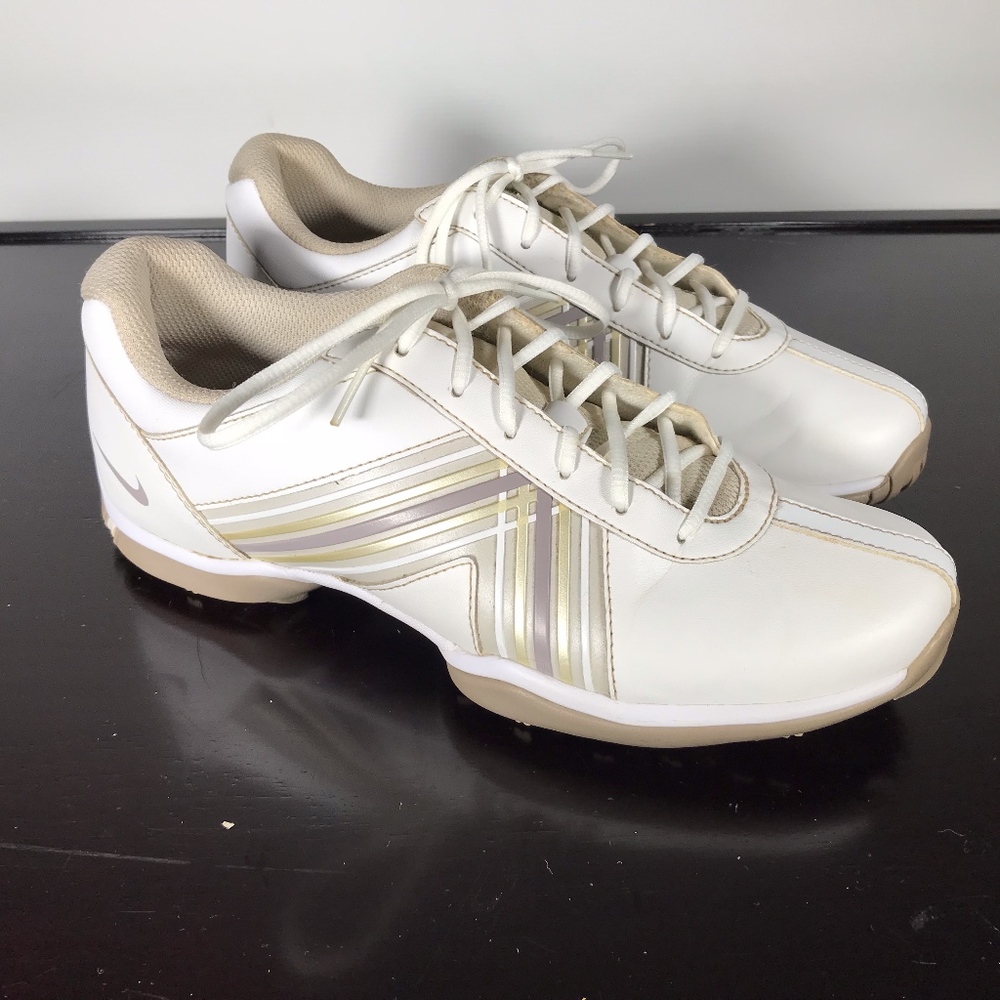 Nike TAC Traction at Contact Golf ladies Sz 7.5